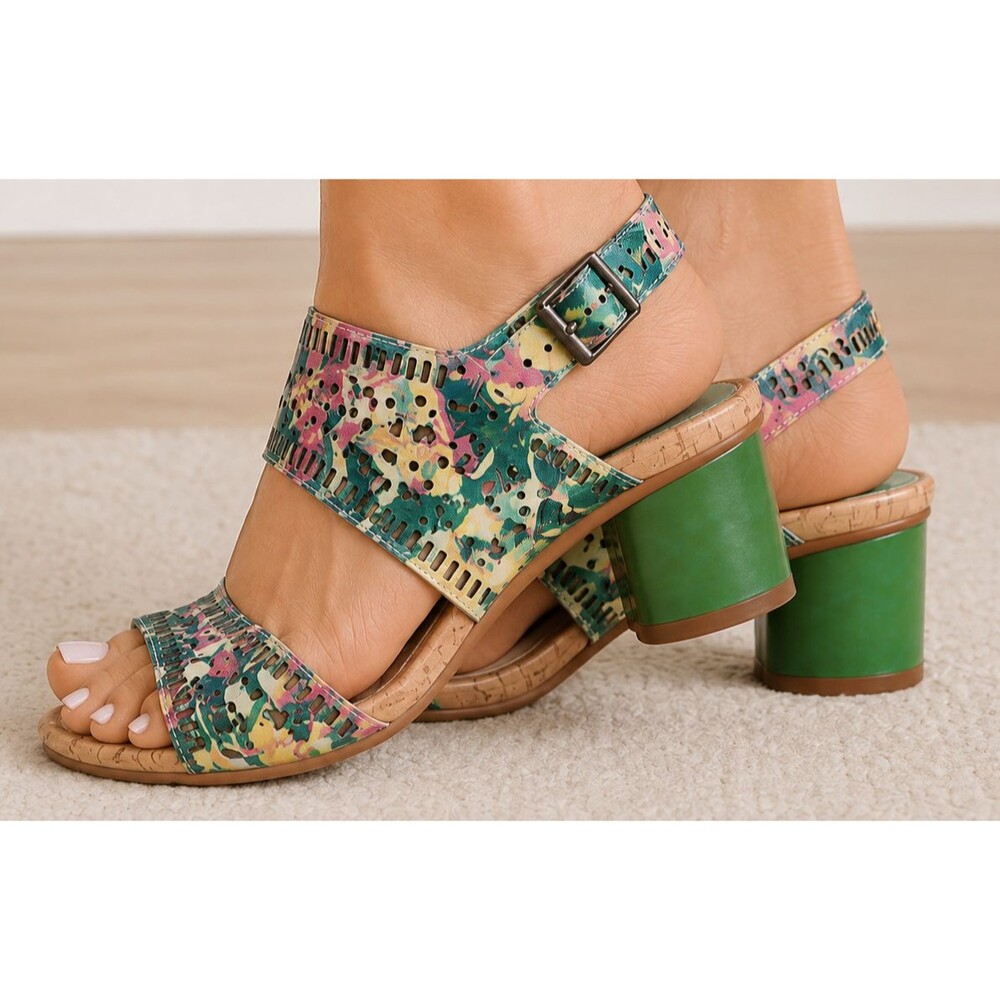 L'Artiste Spring Step Womens 40 Floral Leather Laser Cut Sandals Green Heels